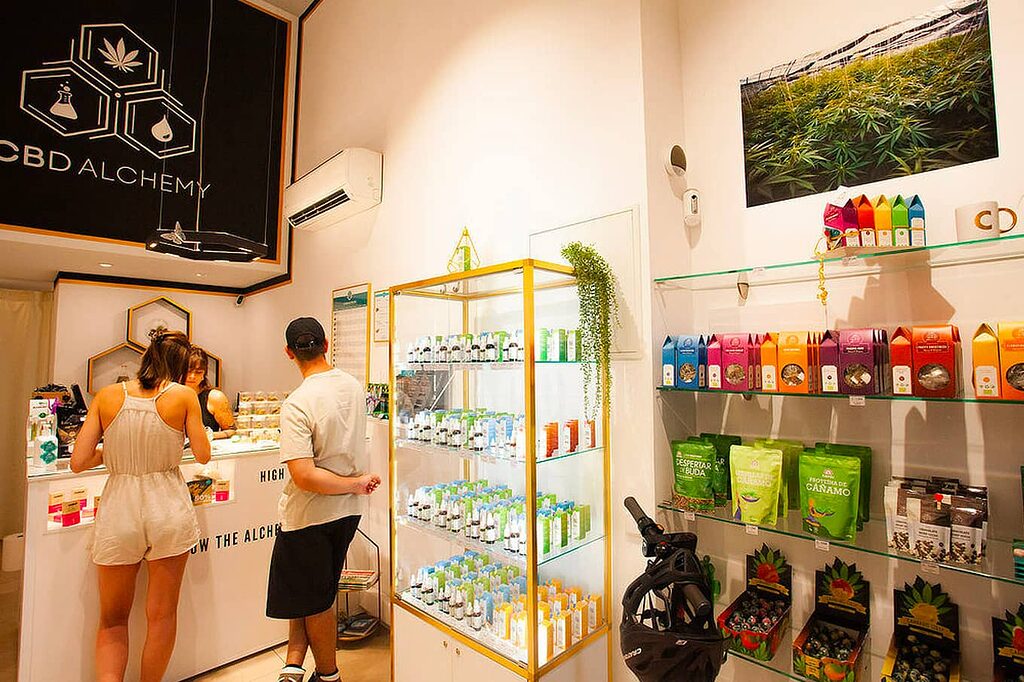 Explore CBD stores across Spain and buy with confidence.