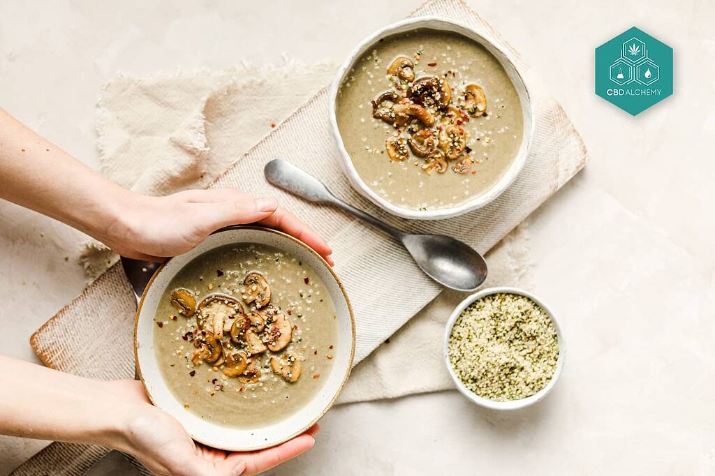 Salsas y sopas enriquecidas con proteína de cáñamo.