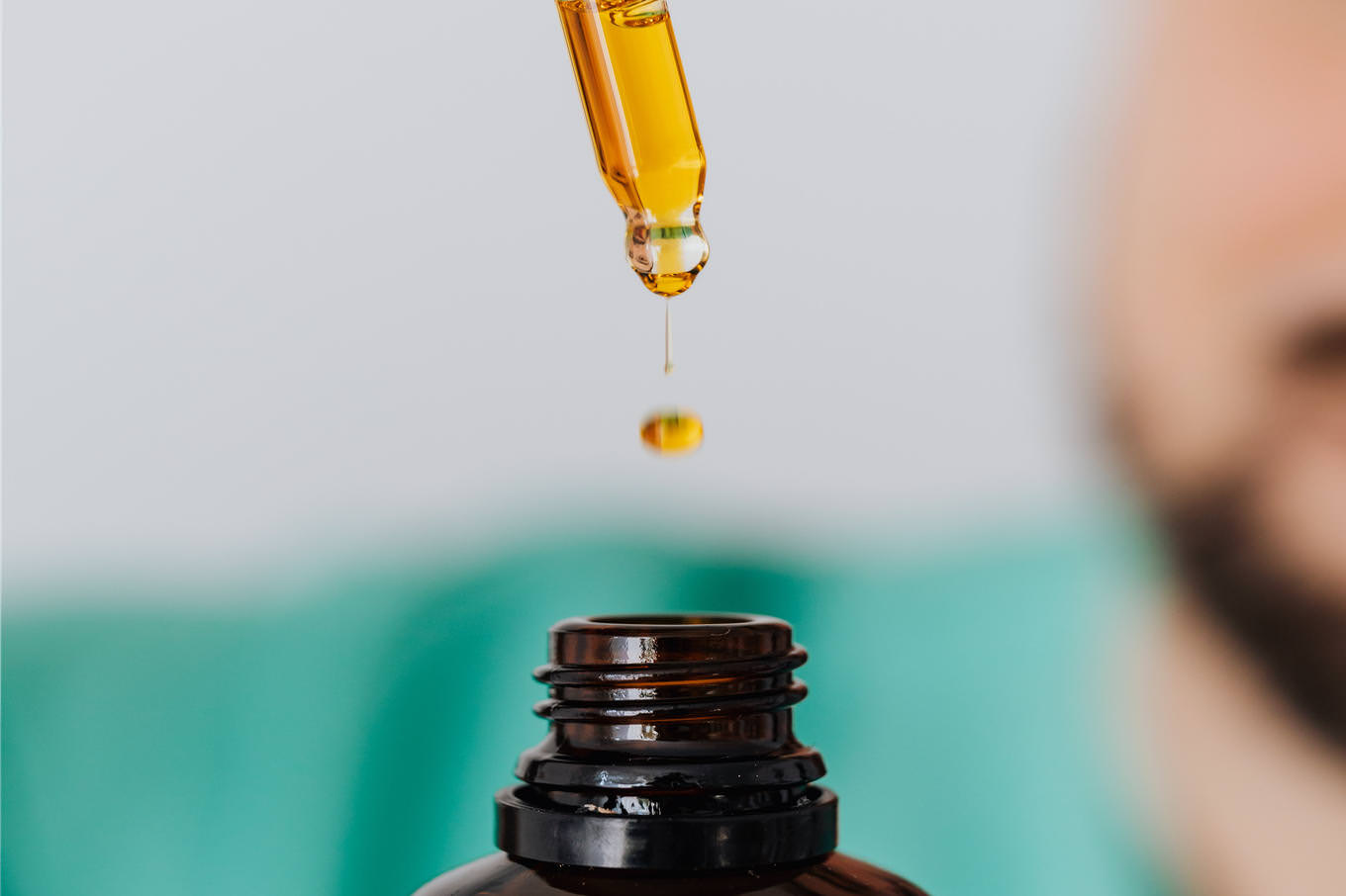 CBDÖl für die Haare Was Sie wissen müssen CBD Alchemy