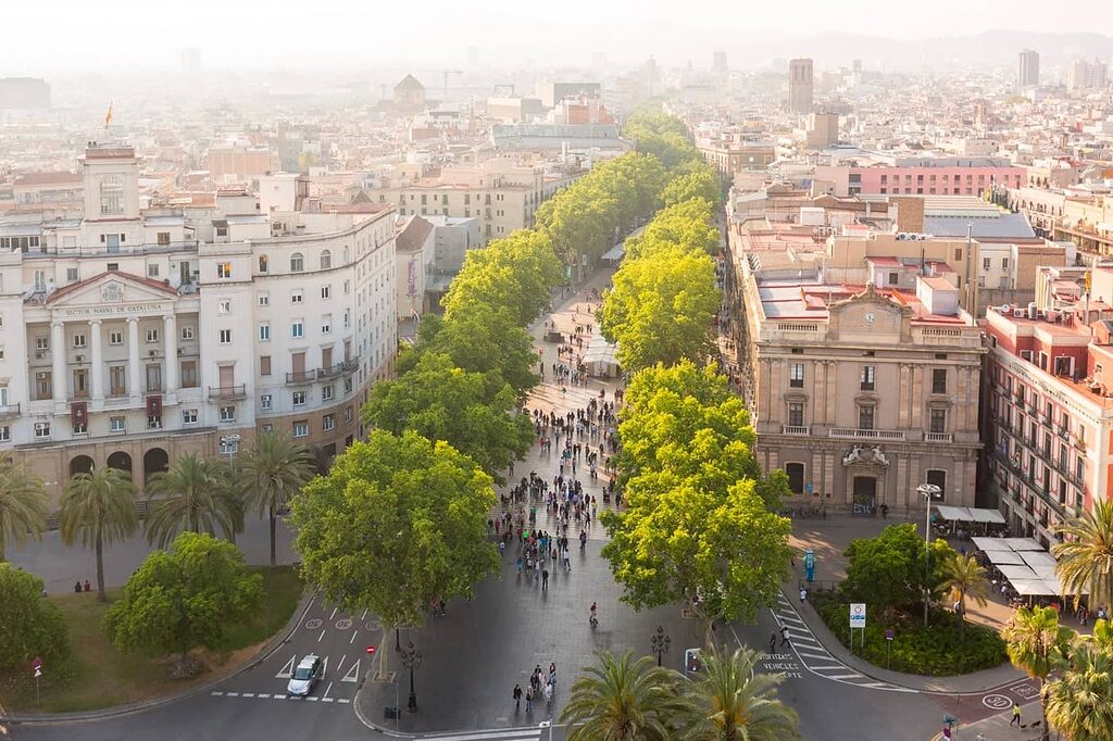 Ihr Leitfaden zur Navigation durch die dynamische CBD-Szene in Barcelona mit dem Fokus auf Qualität und Reinheit