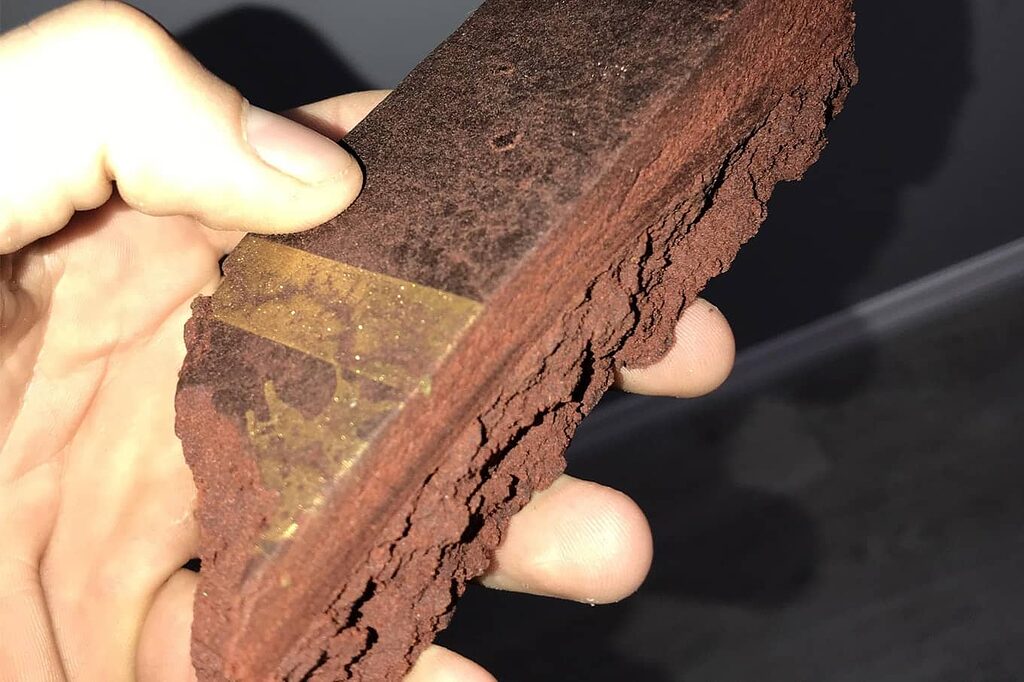 How is Red Lebanese Hash made? From cultivation to aging.